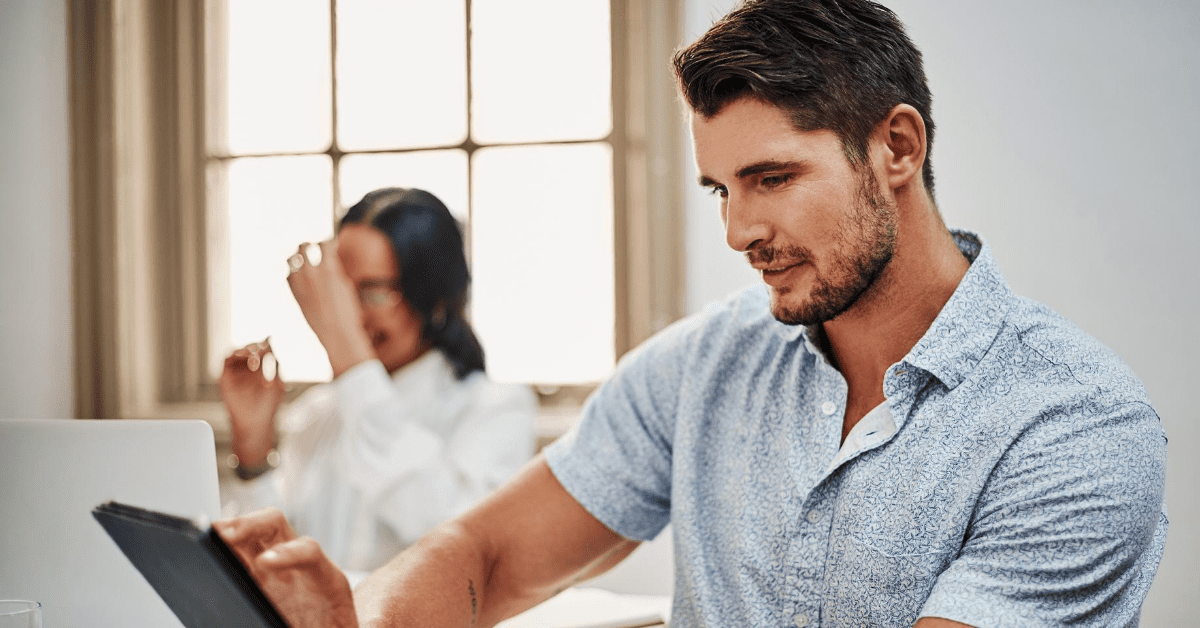 Community manager setting SMART goals